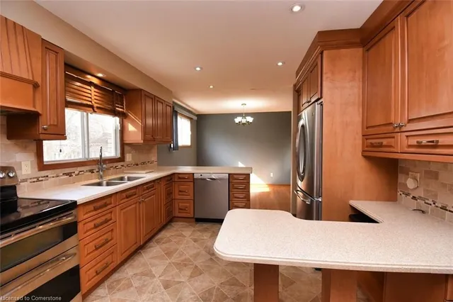 Additional property image - 22 Martingrove Dr
