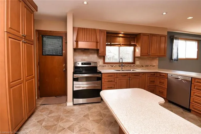 Additional property image - 22 Martingrove Dr
