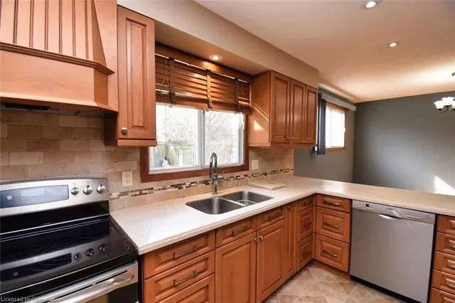 Additional property image - 22 Martingrove Dr