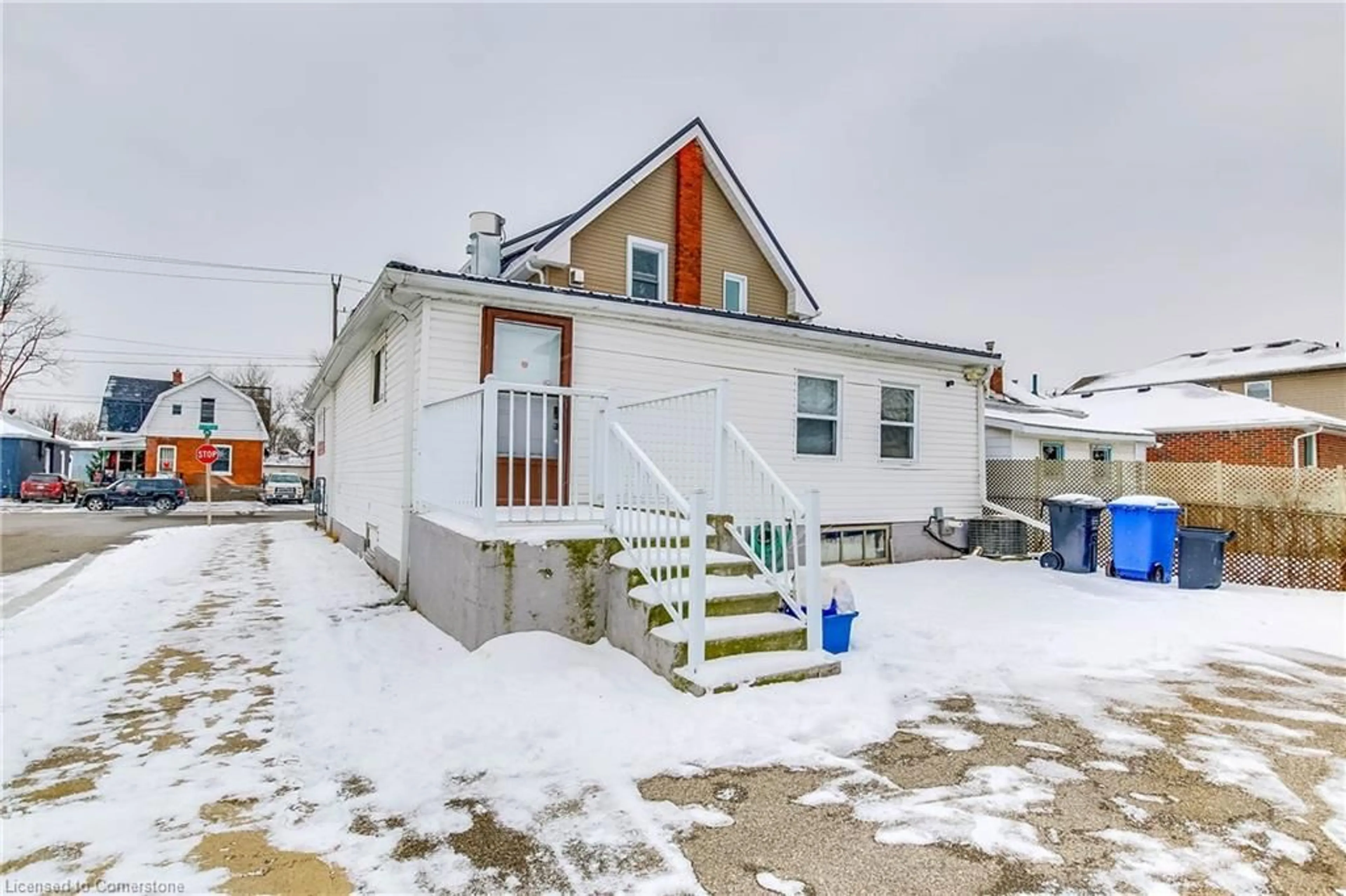 Unknown for 18 Elgin St, Brantford Ontario N3R 1E6
