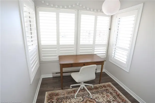 Additional property image - 30 Hugo Cres Unit 312