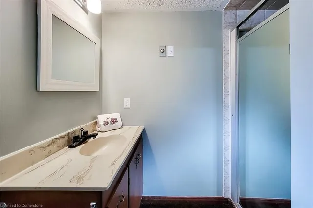 Additional property image - 247 Fernwood Cres