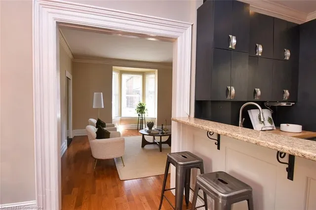 Additional property image - 332 King St