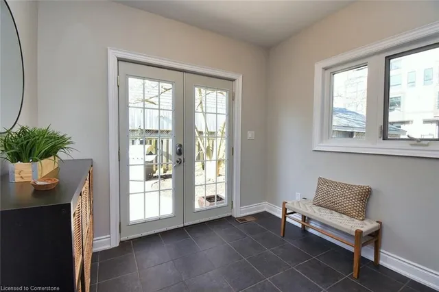 Additional property image - 332 King St