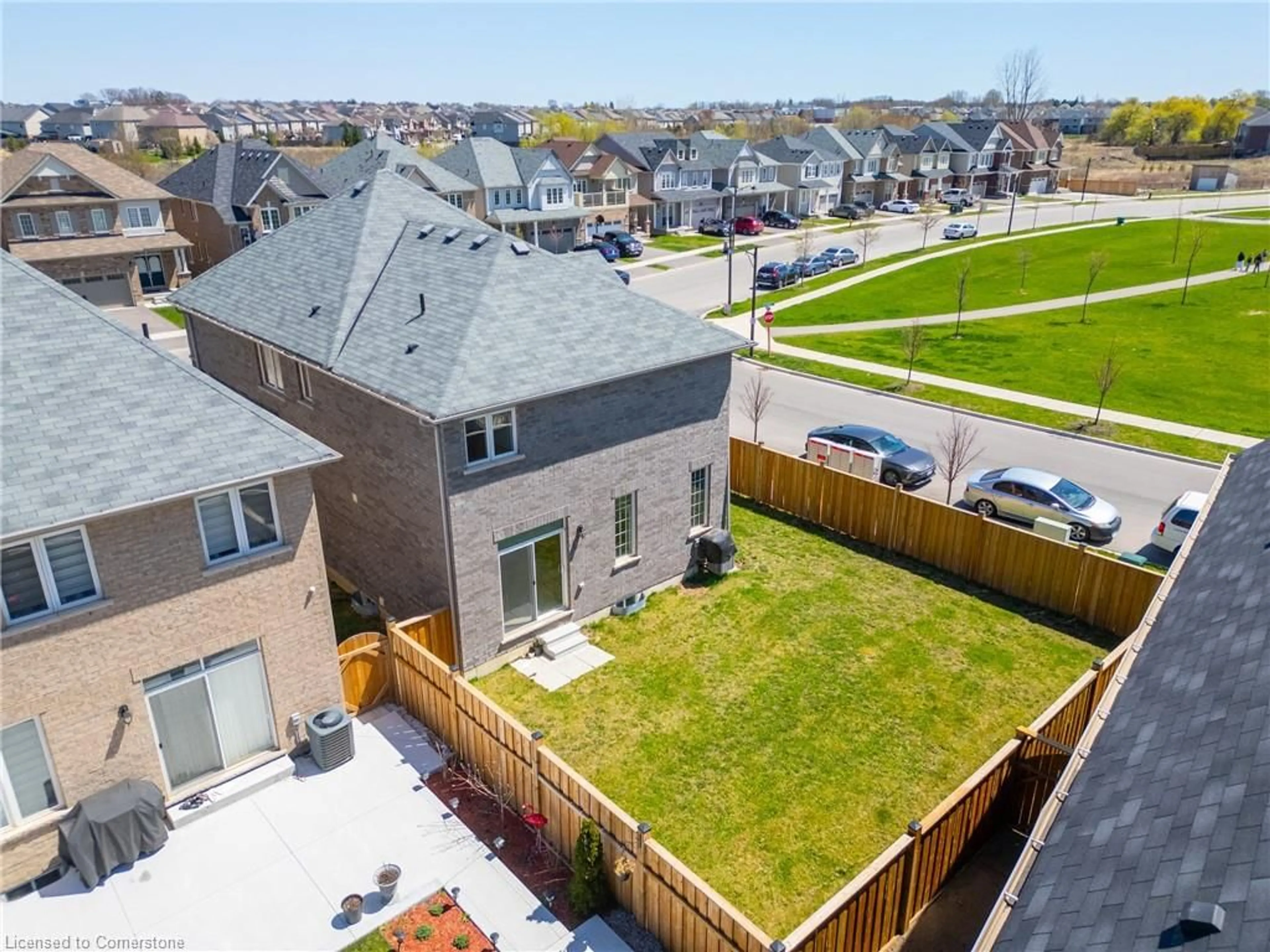 A pic from outside/outdoor area/front of a property/back of a property/a pic from drone, street for 42 Anderson Road Rd, Bradford Ontario N3T 0S2