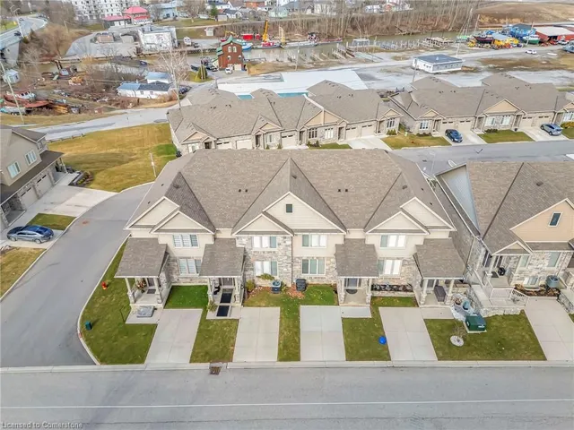 7 Old Hamilton Rd #1, Port Dover 3