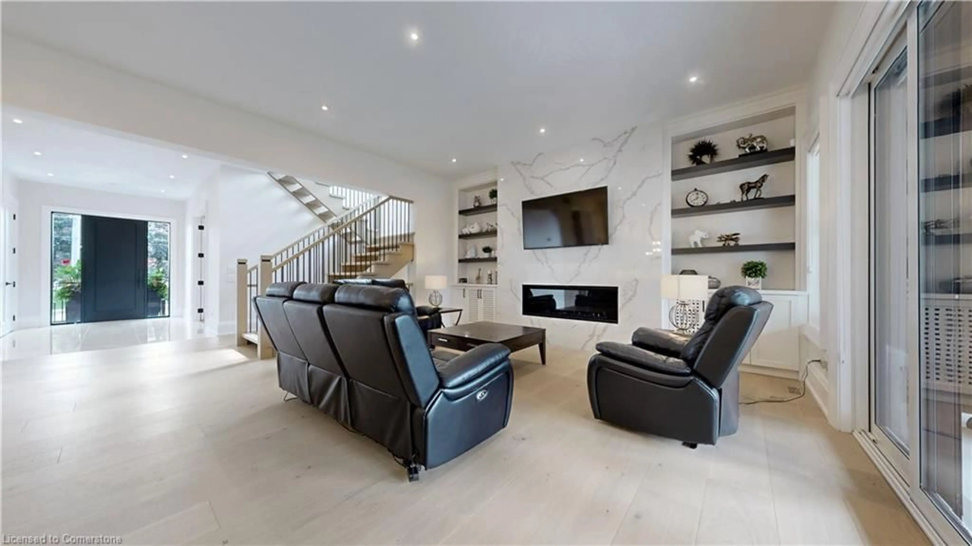 Living room with furniture, unknown for 212 Southview Rd, Oakville Ontario L6K 2P4