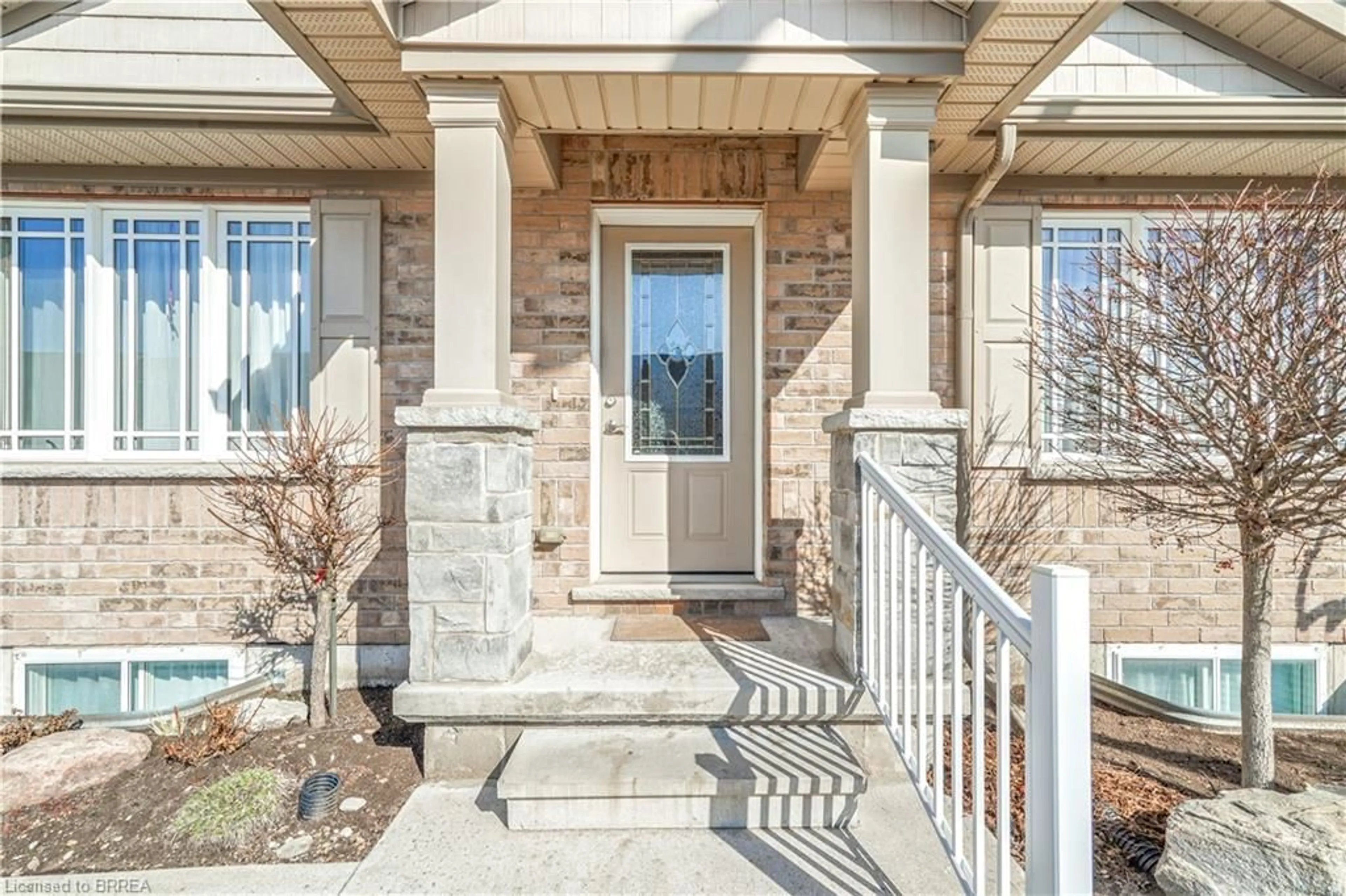 Indoor entryway for 24 Trinity Lane, Waterford Ontario N0E 1Y0