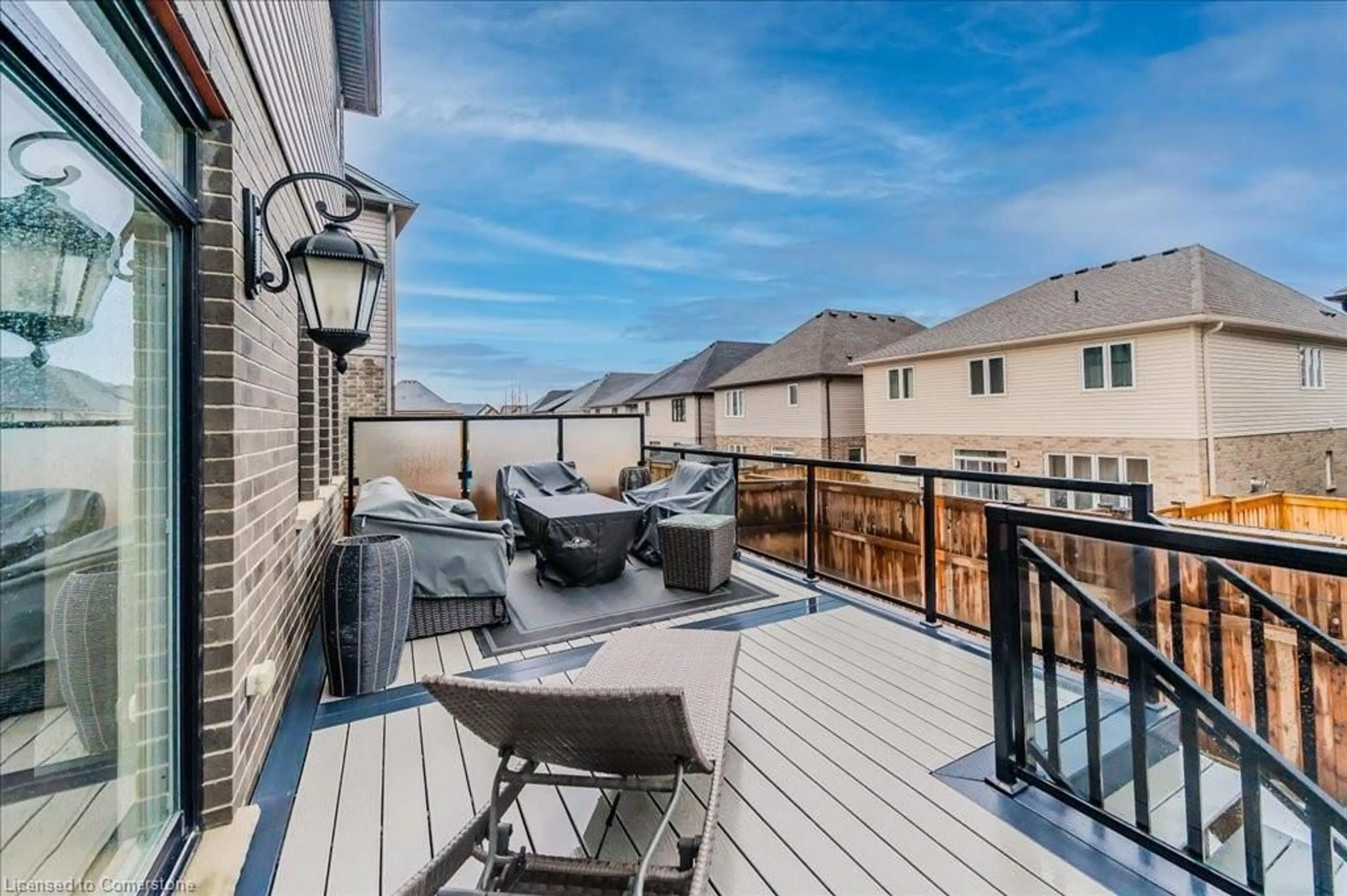 Patio, unknown for 362 Moorlands Cres, Kitchener Ontario N2P 0C5