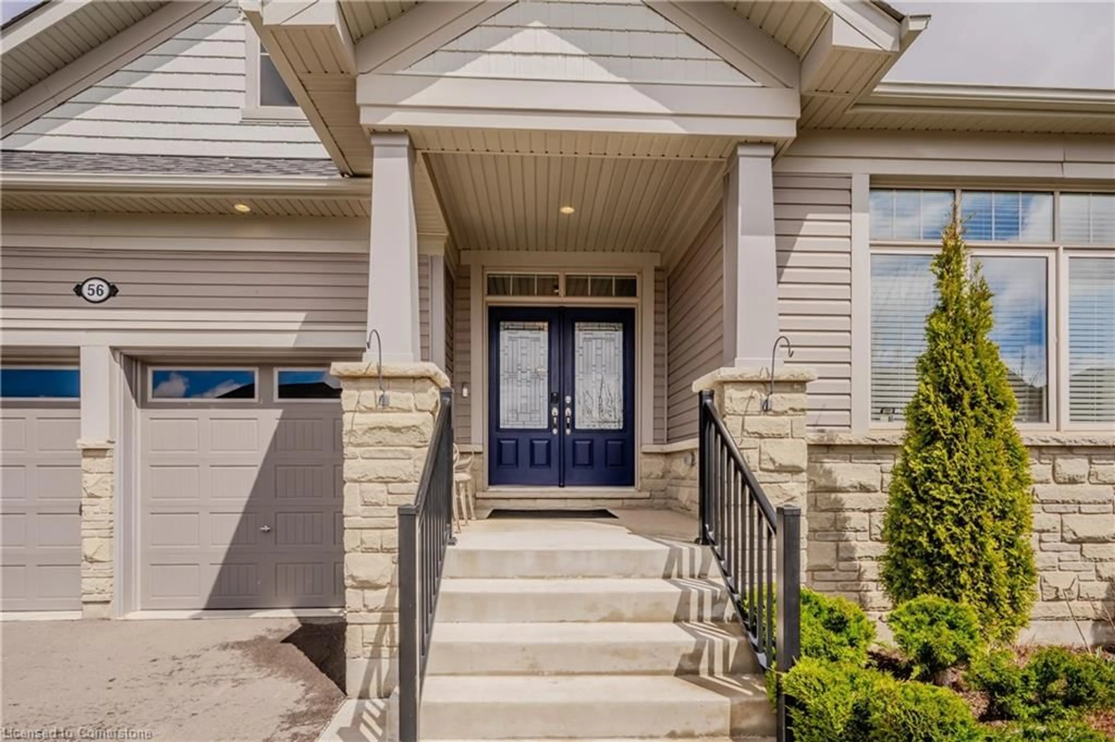 Indoor entryway for 56 Harpin Way, Fergus Ontario N1M 0H1