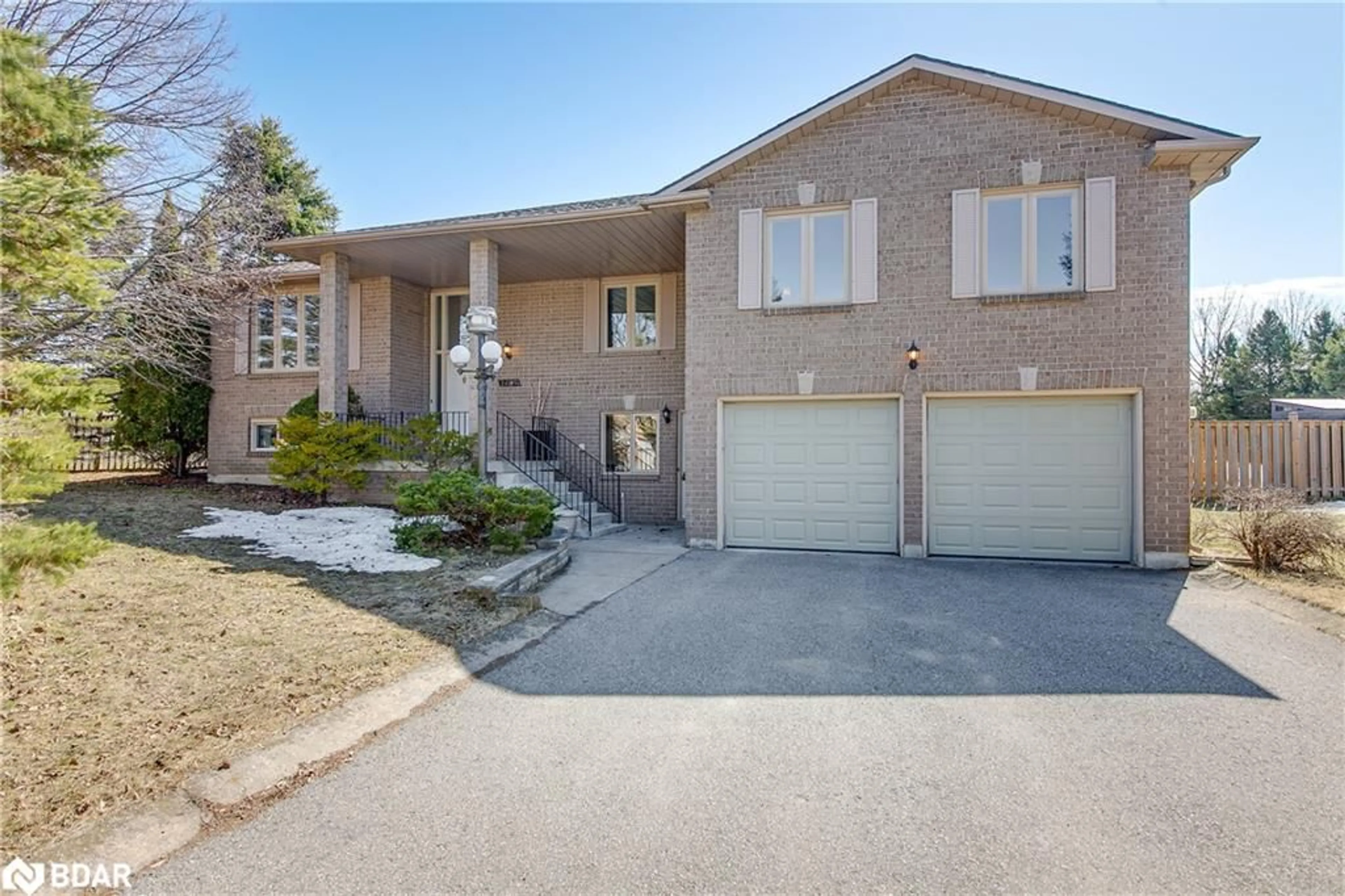 Home with brick exterior material, street for 2285 Meadowland St St, Innisfil Ontario L0L 1K0