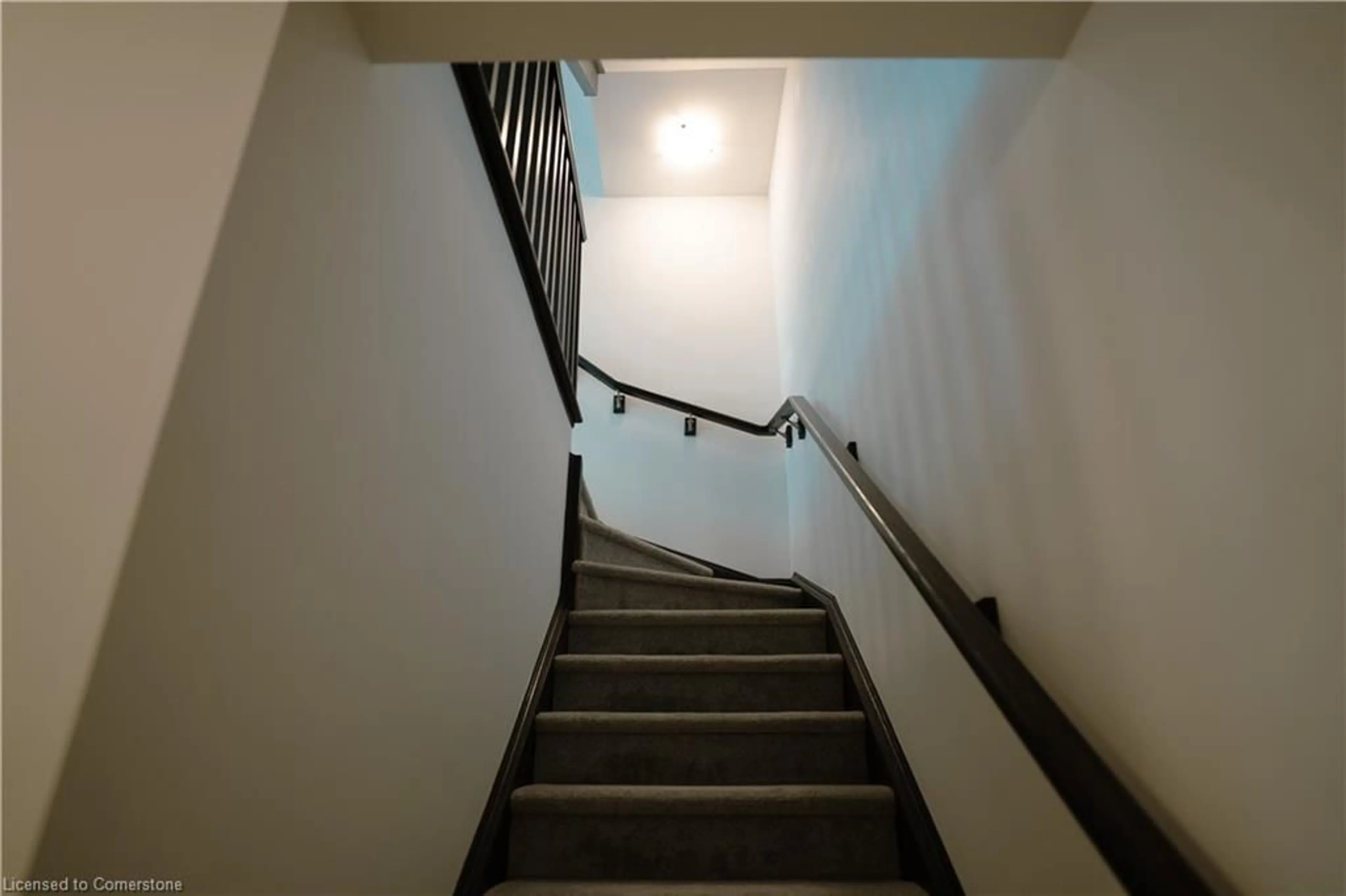Stairs for 585 Colborne St #1116, Brantford Ontario N3S 0K4