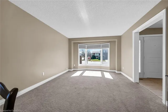 Additional property image - 2 Sparrow Crt