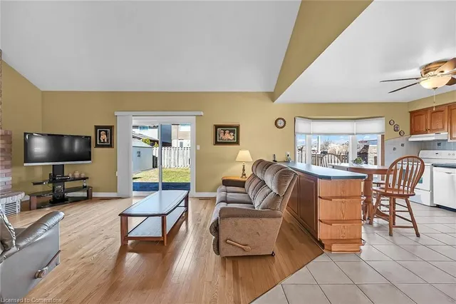 Additional property image - 2 Sparrow Crt