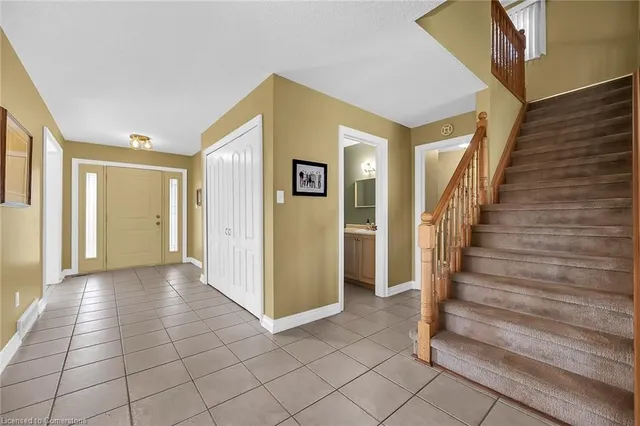Additional property image - 2 Sparrow Crt