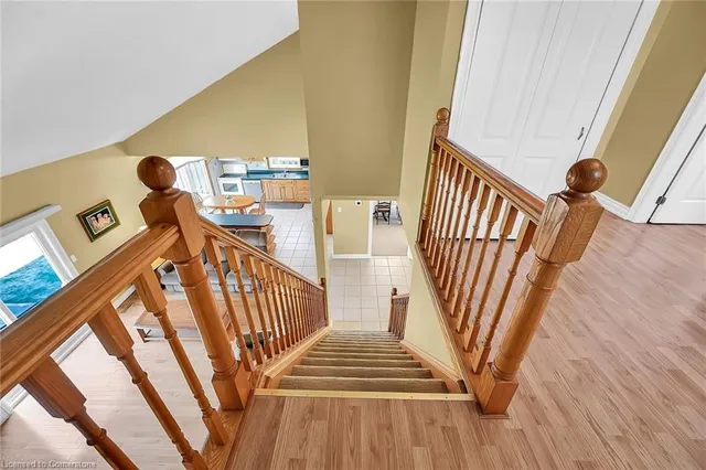Additional property image - 2 Sparrow Crt