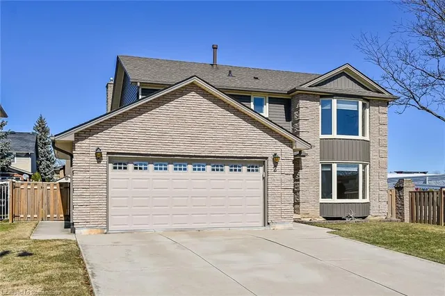 Additional property image - 2 Sparrow Crt