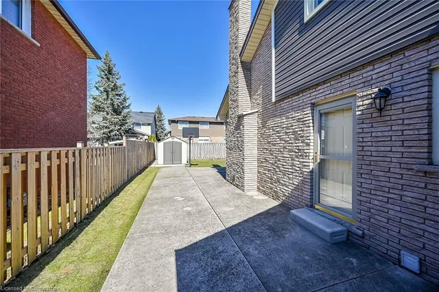 Additional property image - 2 Sparrow Crt