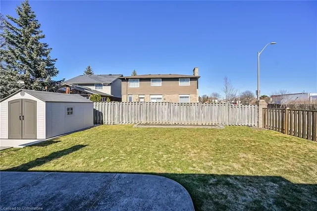 Additional property image - 2 Sparrow Crt