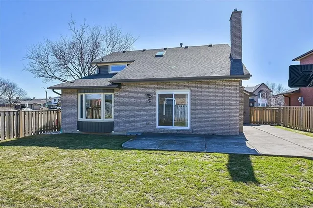 Additional property image - 2 Sparrow Crt