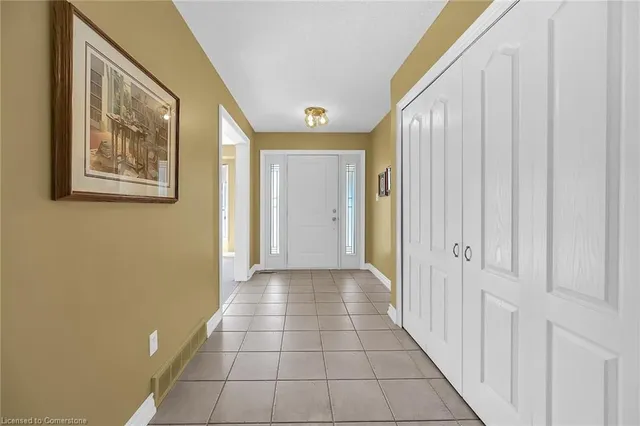 Additional property image - 2 Sparrow Crt