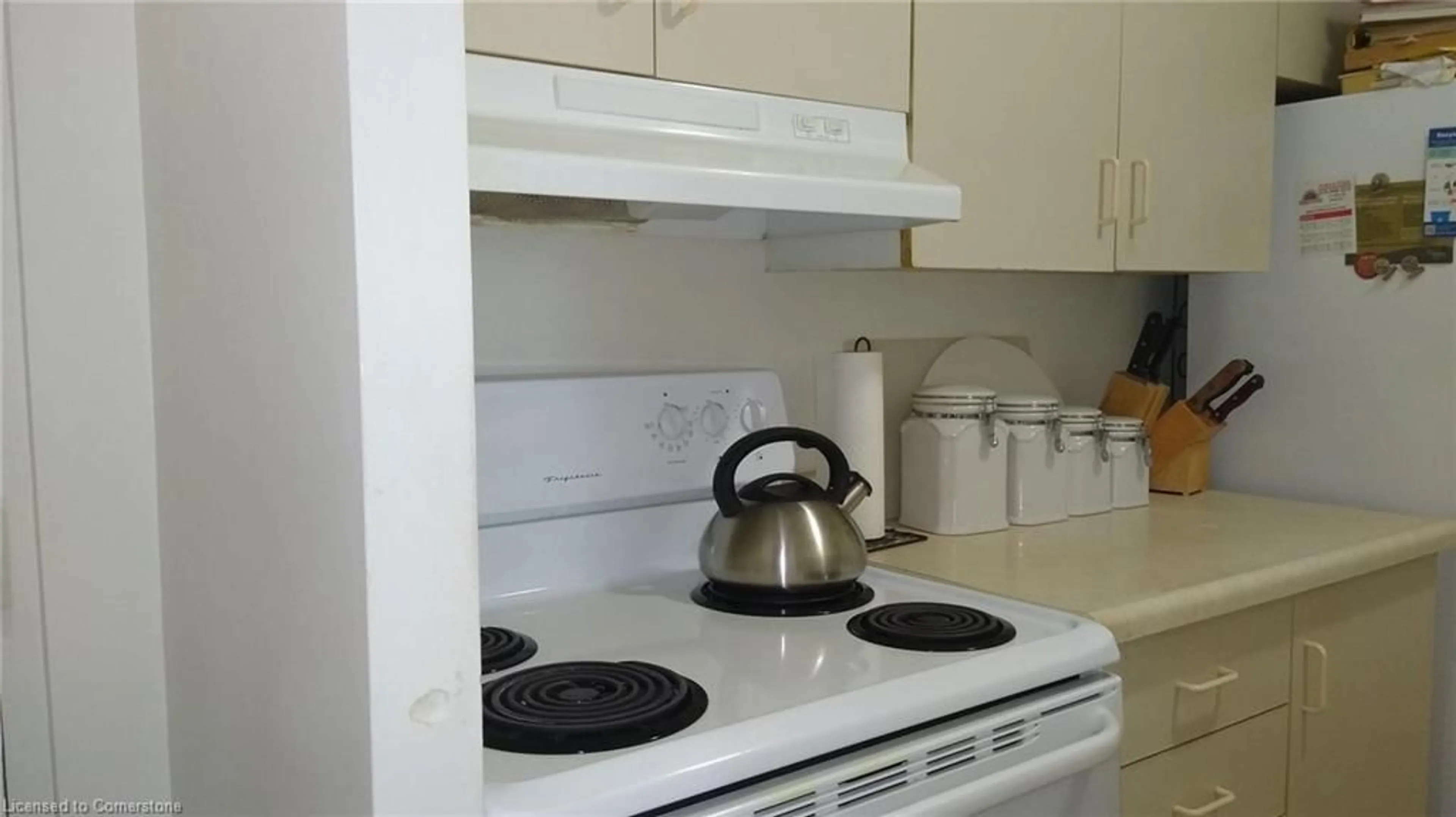 Standard kitchen, unknown for 150 Park Ave #104, Chatham Ontario N7M 3V6