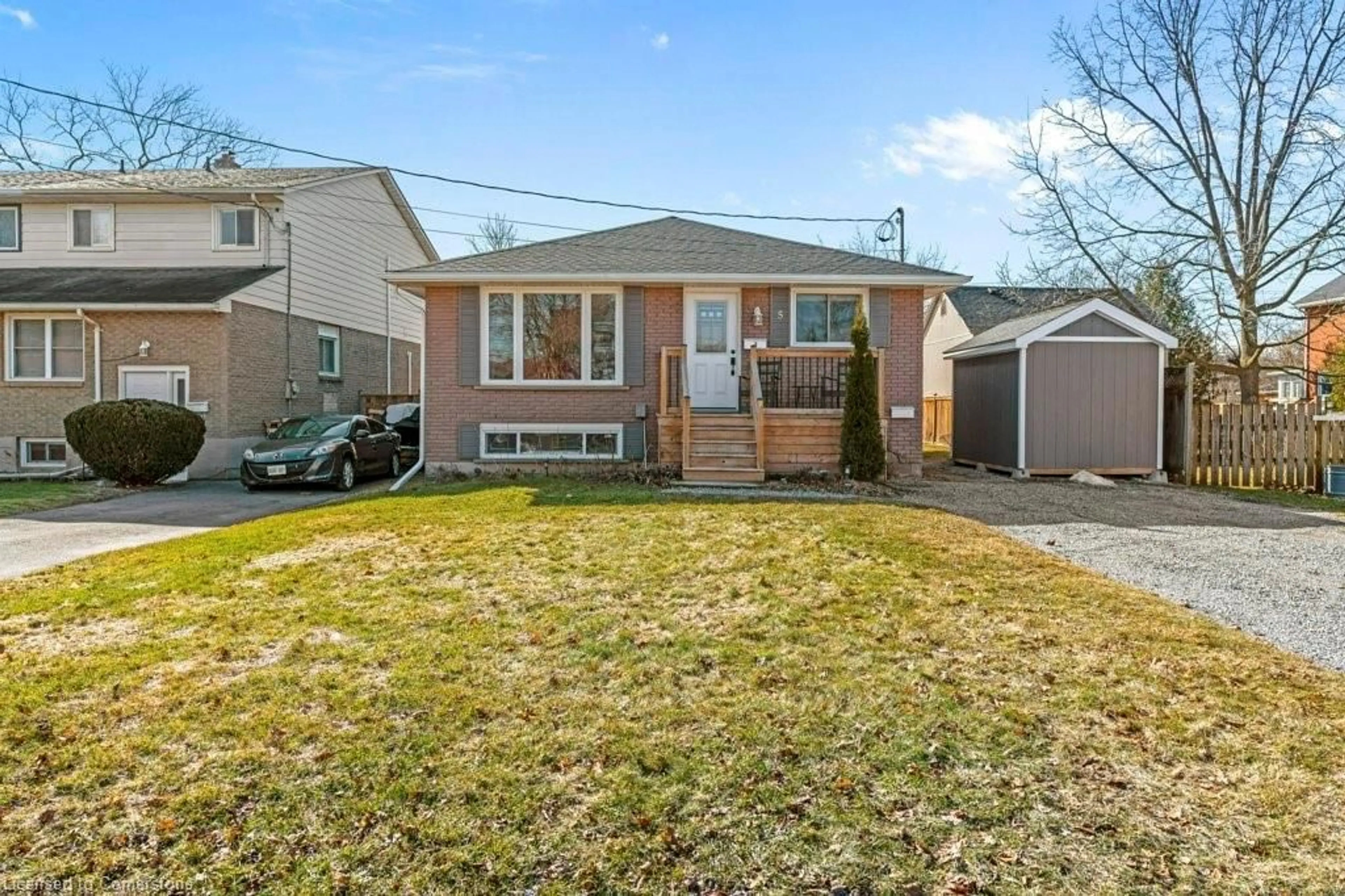 Unknown for 5 Hampton St, Brantford Ontario N3S 7J2