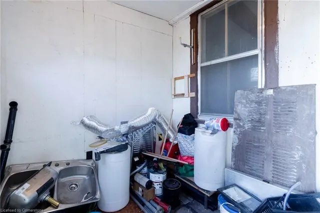 Additional property image - 227 Wellington St