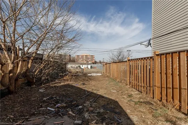 Additional property image - 227 Wellington St