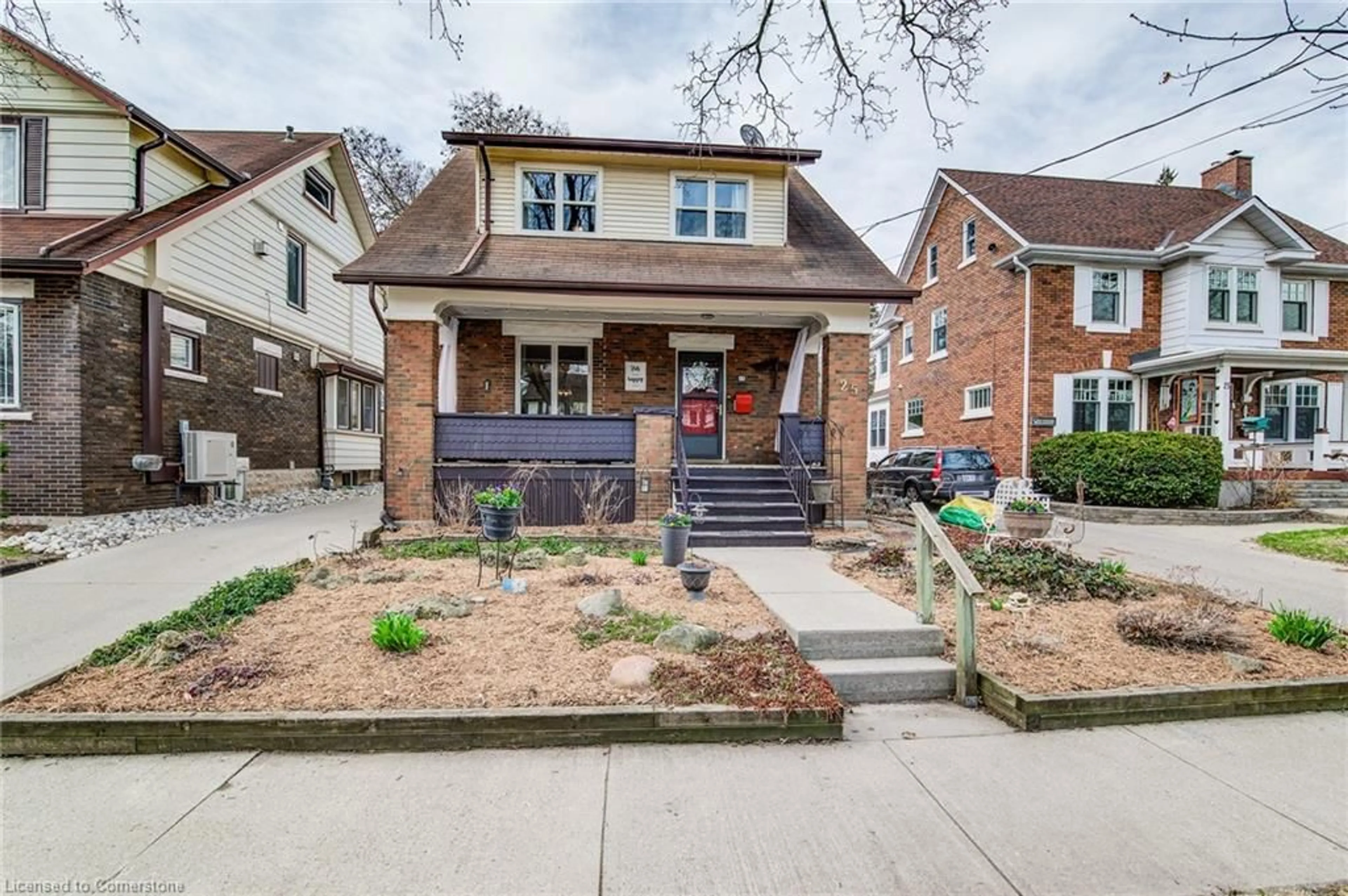 Home with brick exterior material, street for 25 Lydia St, Kitchener Ontario N2H 1V2