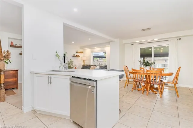 Additional property image - 96 Stoneglen Way