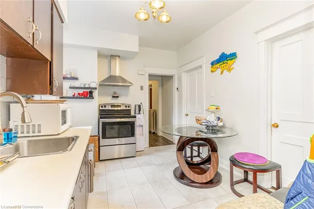 Additional property image - 74 Kenilworth Ave