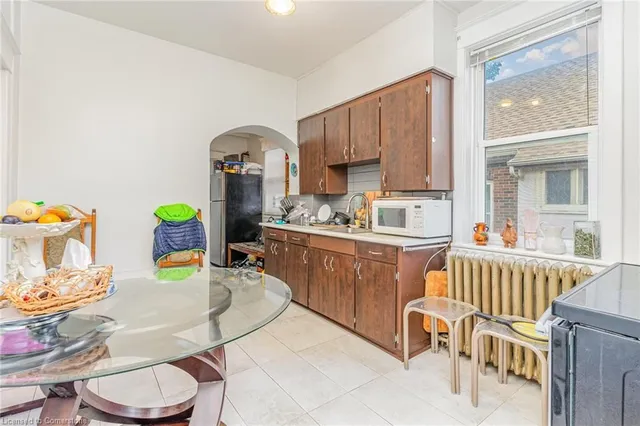 Additional property image - 74 Kenilworth Ave