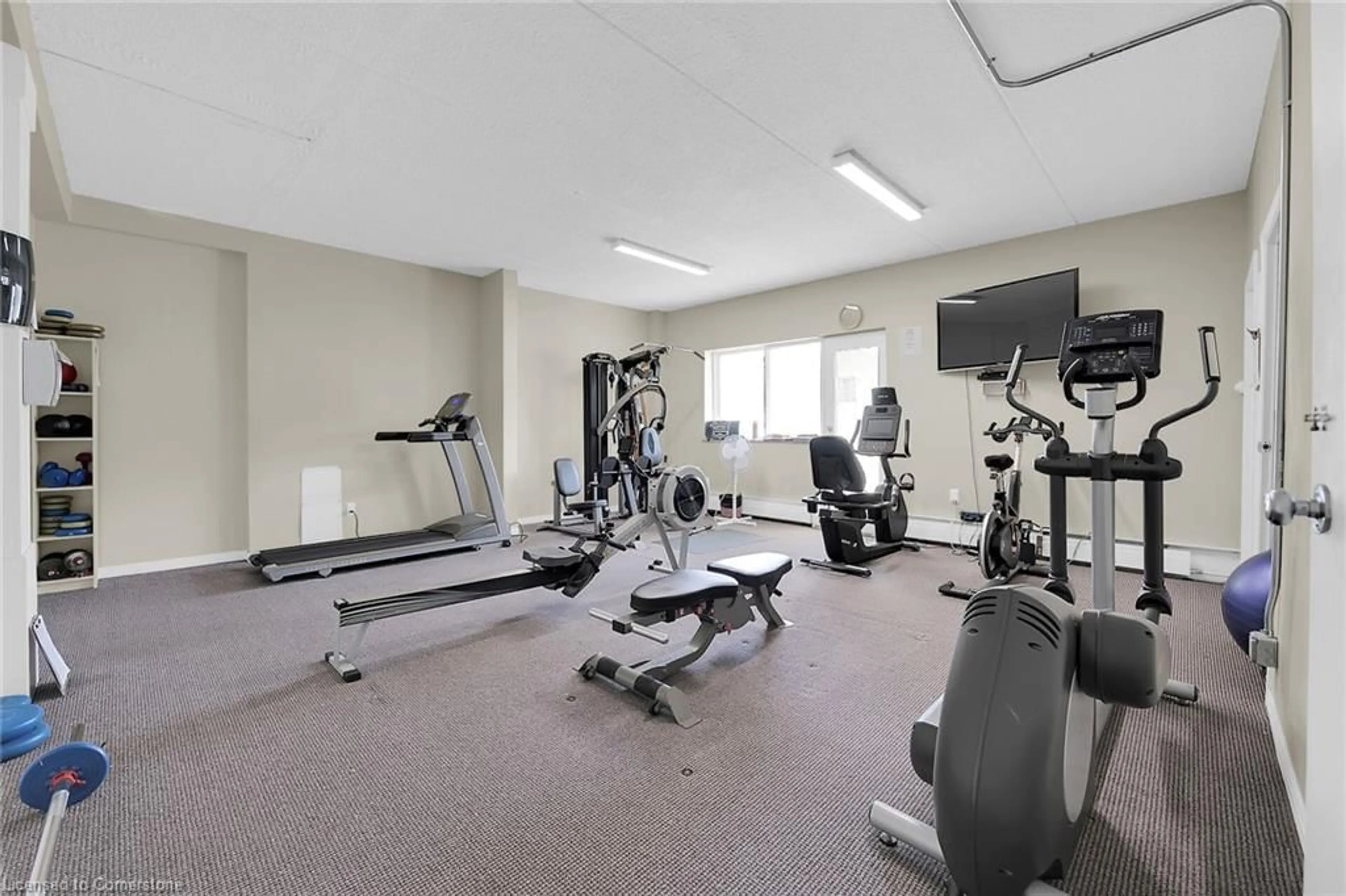 Gym or fitness room for 198 Scott St #220, St. Catharines Ontario L2N 5T3