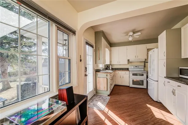 Additional property image - 326 Edwin St