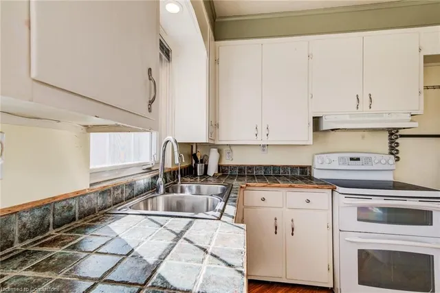 Additional property image - 326 Edwin St
