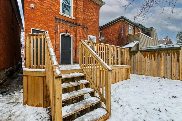 Additional image 44 of 76 Wellington St