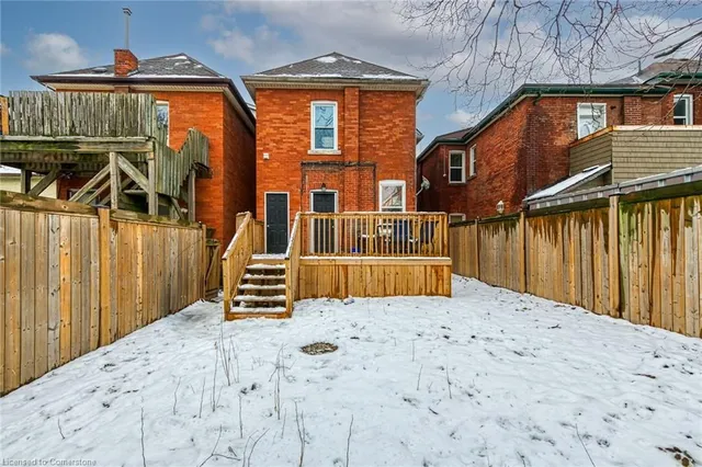 Additional image 46 of 76 Wellington St