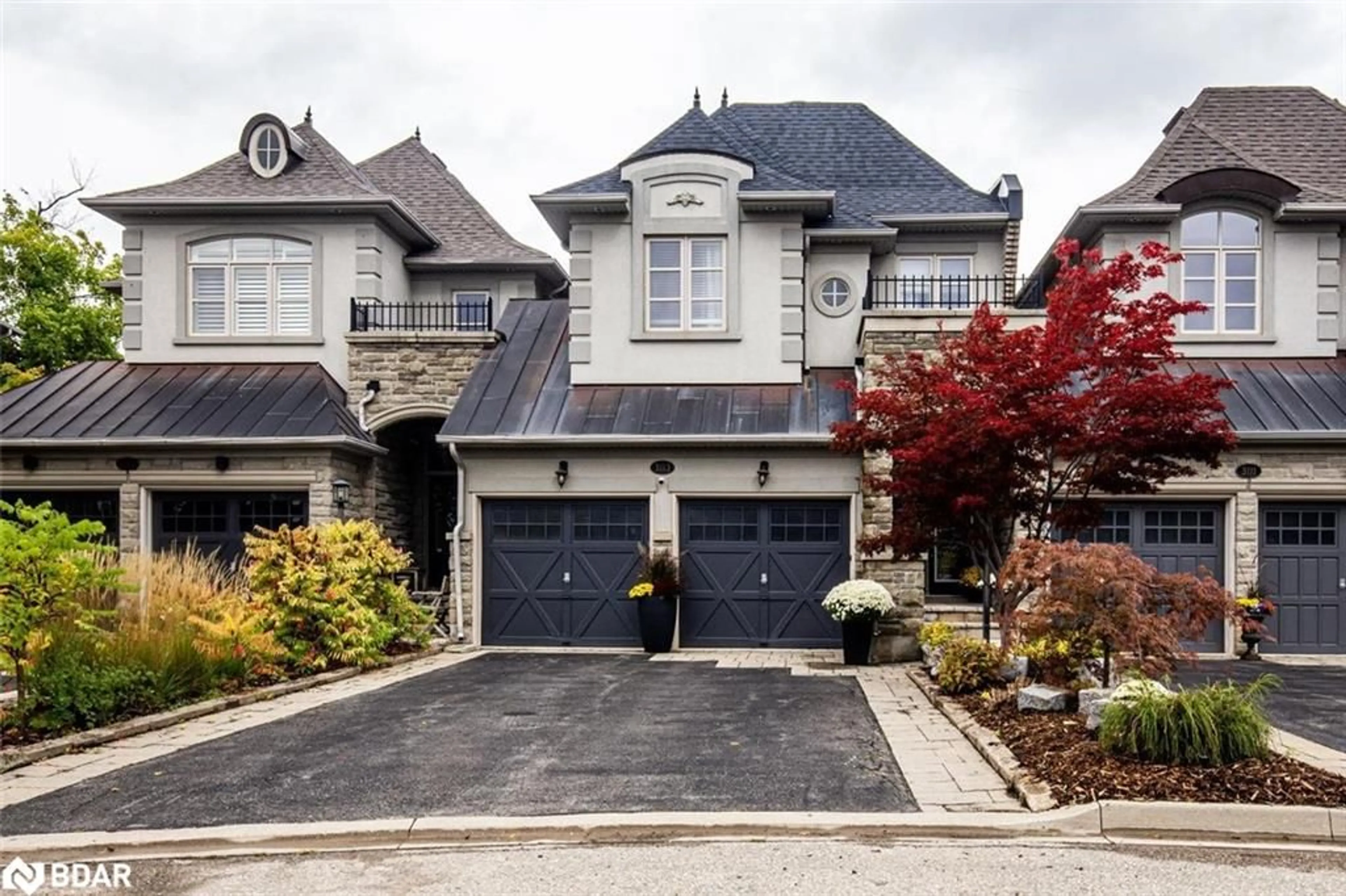 Home with brick exterior material, street for 3113 Watercliffe Crt, Oakville Ontario L6M 0K7