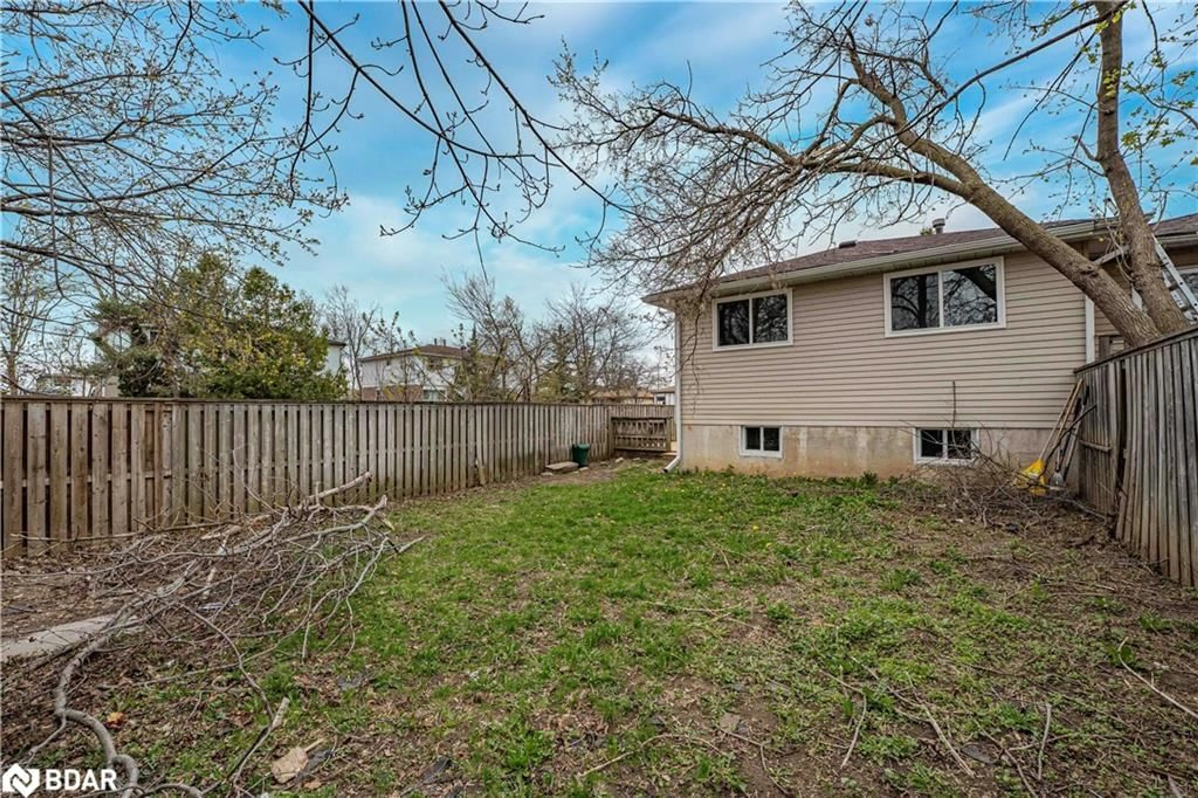 Patio, street for 43 Charlbrook Ave, Barrie Ontario L4M 2Y6