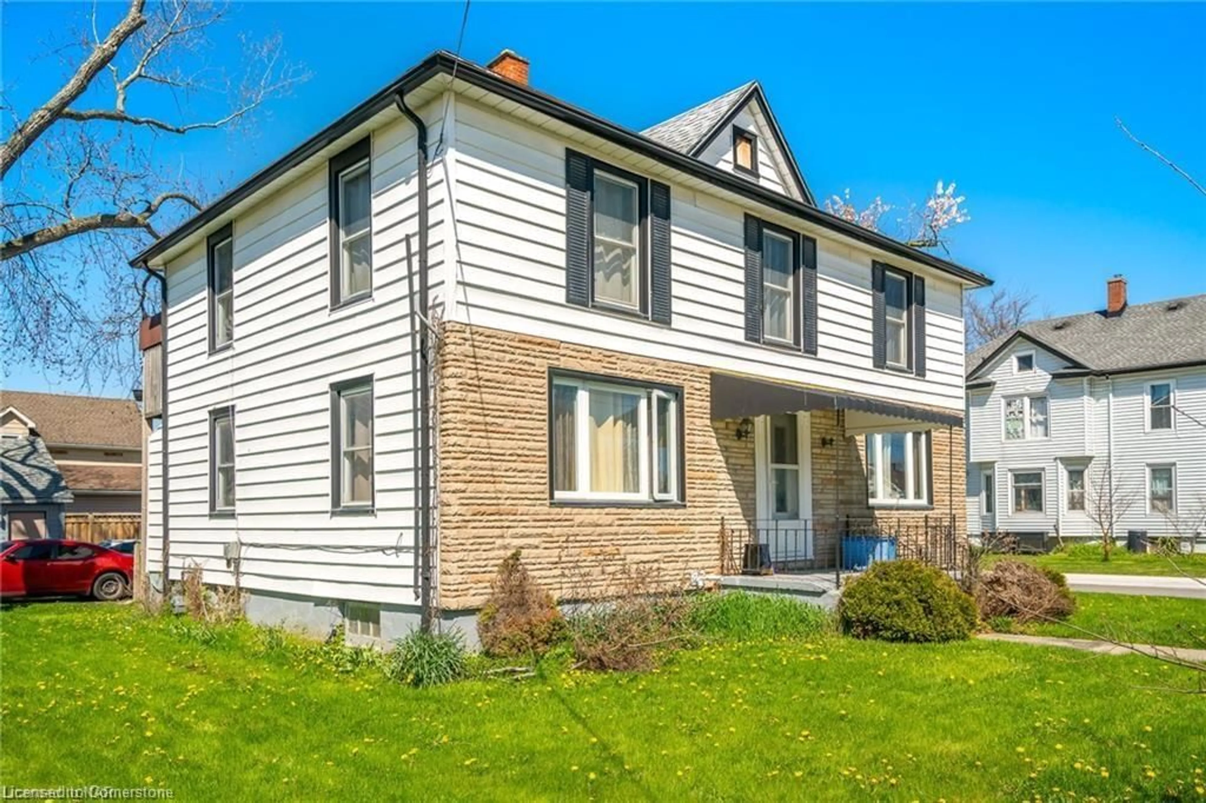 Unknown for 107 Elizabeth St, Welland Ontario L3C 4M3