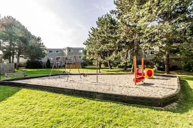 Additional image 5 of 60 Elmsdale Dr Unit 63