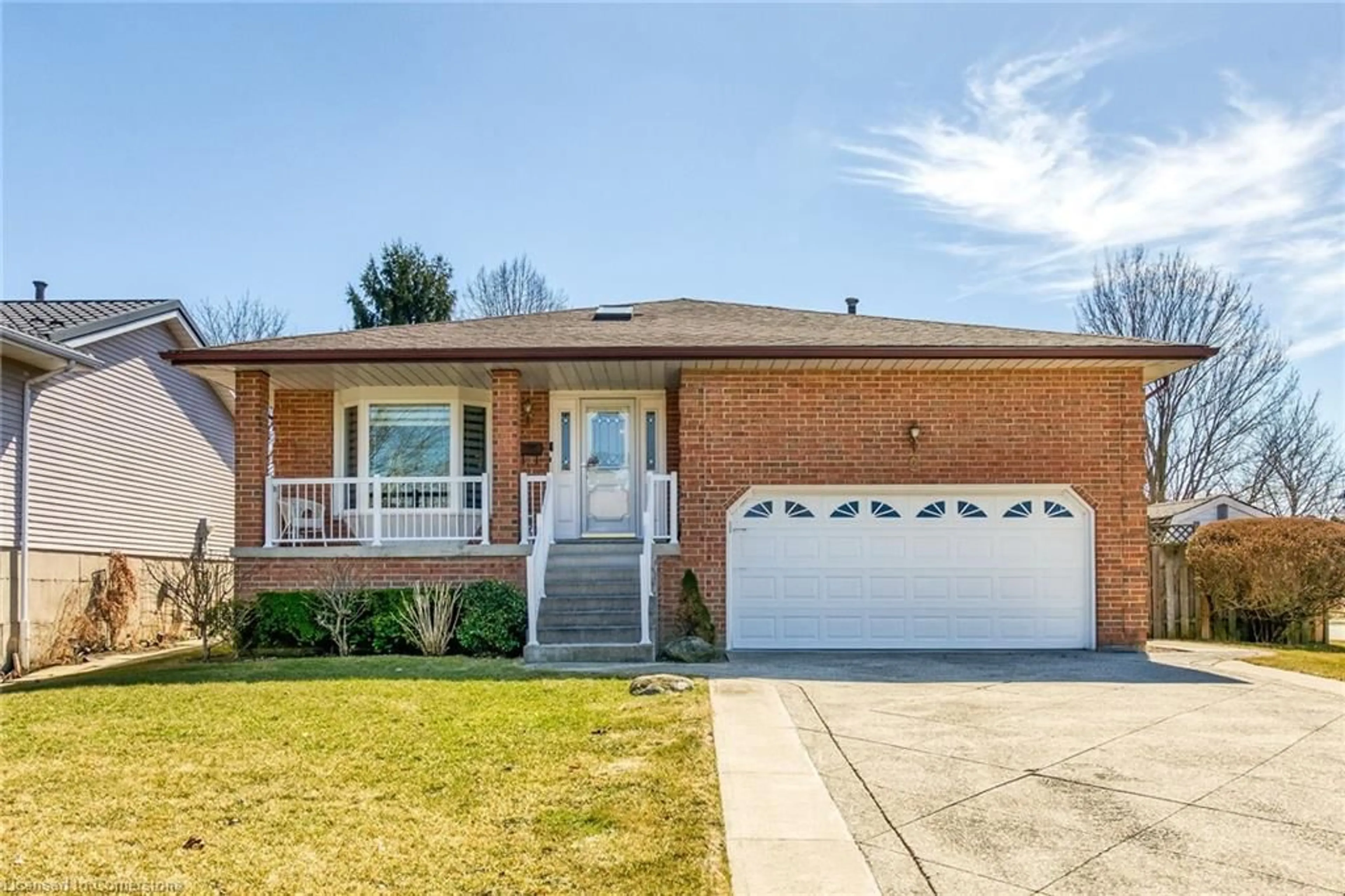 Home with brick exterior material, street for 2 Clare Innis Crt Crt, Caledonia Ontario N3W 1G5