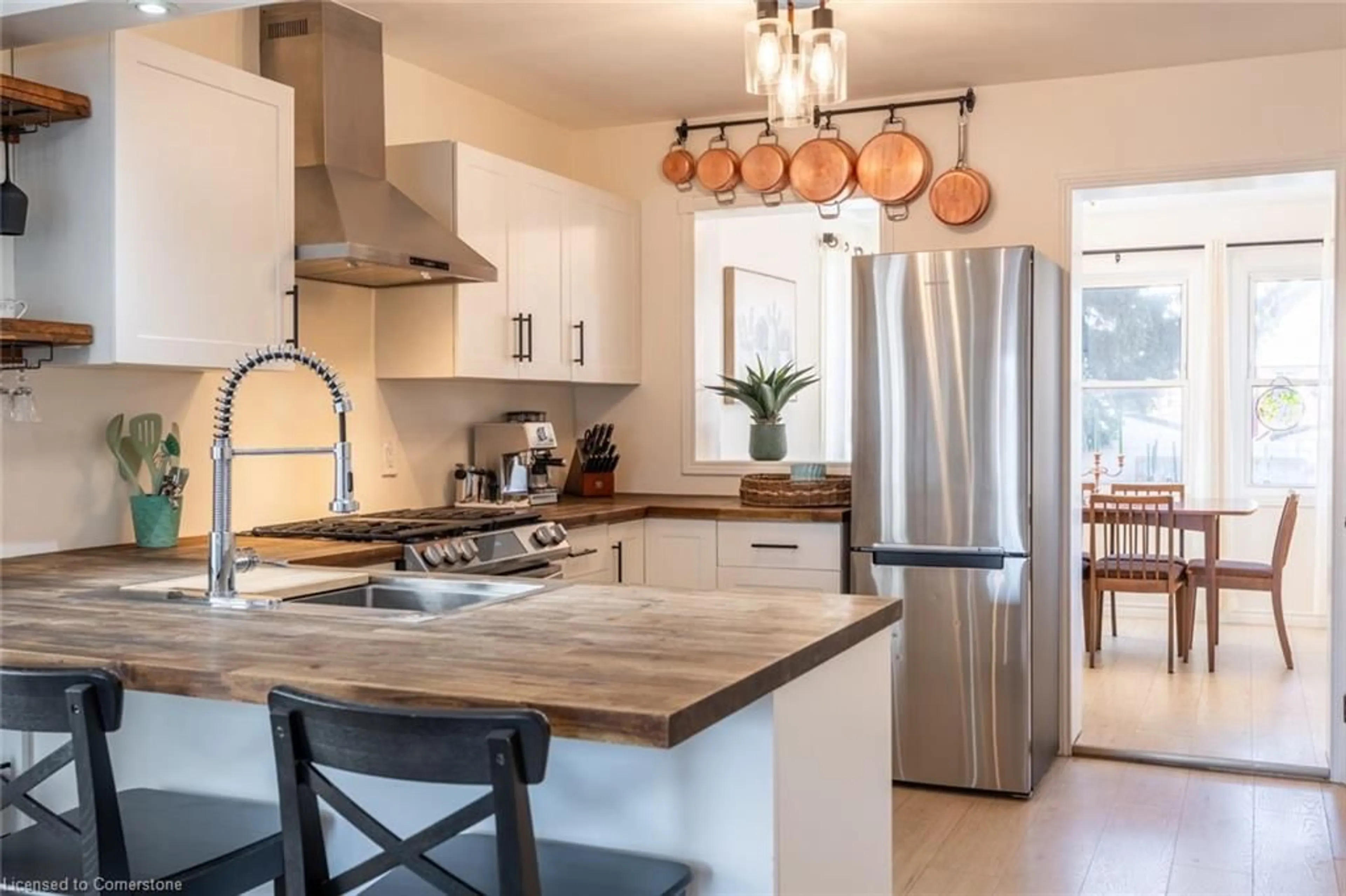 Open concept kitchen, ceramic/tile floor for 45 Barons Ave, Hamilton Ontario L8H 5A3
