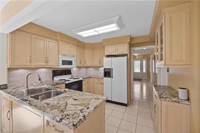 Additional property image - 1074 Bradbury Chase