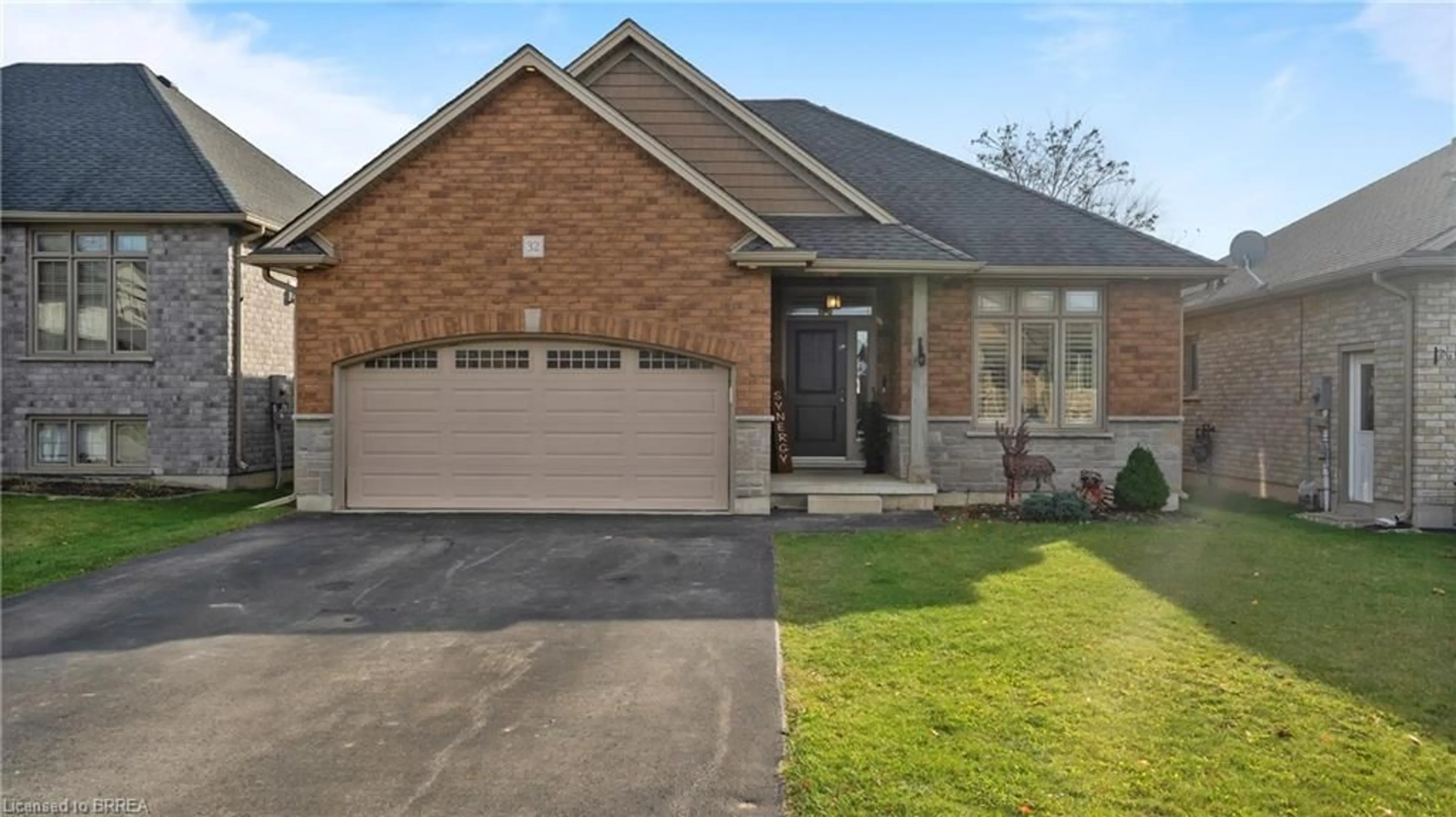 Home with brick exterior material, street for 32 Cottonwood St, Waterford Ontario N0E 1Y0