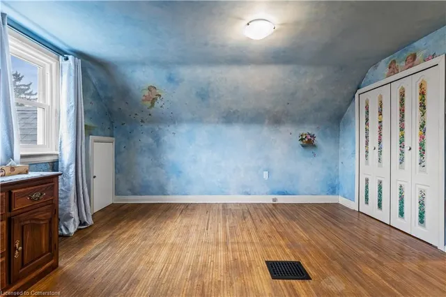 Additional property image - 272 Cumberland Ave