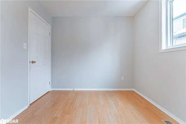 Additional image 10 of 18 Jena Crt