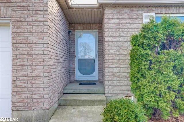 Additional image 20 of 18 Jena Crt