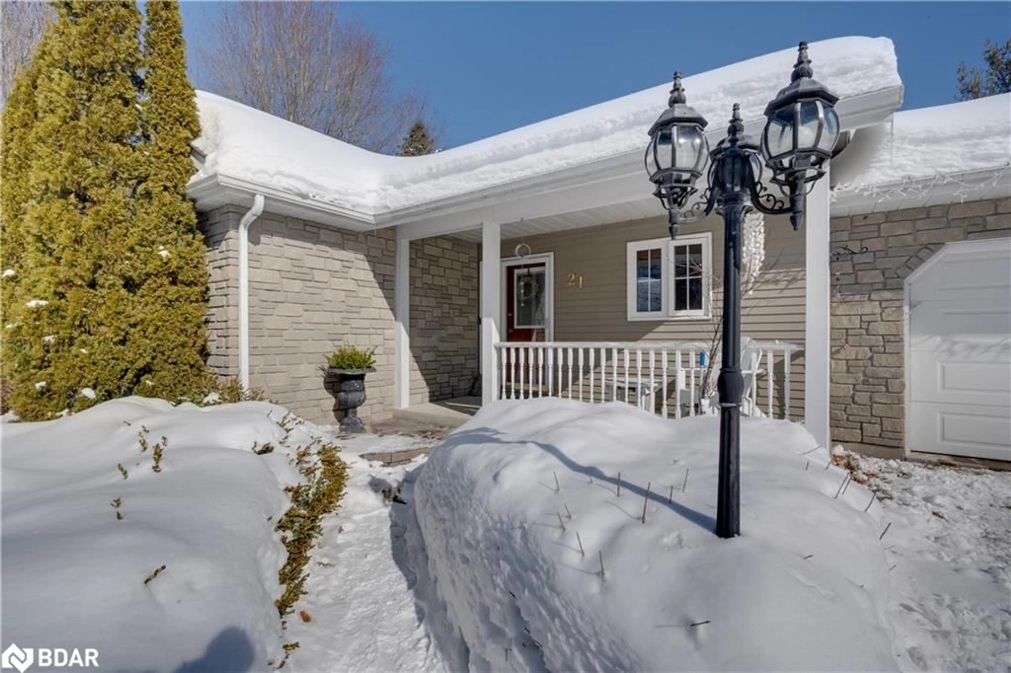 Indoor entryway for 21 Mary Jane Rd, Tiny Twp Ontario L0L 2T0